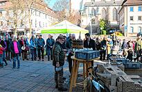 Mit dem Fassanstich durch Bürgermeister Gerrit Reeker startet der Verkaufsoffene Sonntag in Neustadt auch in diesem Jahr.