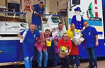 Der Hamburger Fischmarkt gastiert dieses Wochenende in Rheinfelden und bringt seine zahlreichen Fisch- und Wurstspezialitäten an Feinschmecker.