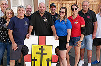 Sie organisieren das Wollmatinger Dorffest: Jürgen Weih, Kirchengemeinde St. Martin, Sandra Fuchs, Kassiererin Verein Wollmatinger Dorffest, Andreas Weber, Ringer KSV, Jürgen Schelle, Riedhexen Hexenmeister, Kilian Stadelhofer, Ur-Wollmatinger, Ralph Messmer, Kassier Riedhexen, Melanie Riedmann, 2. Vorstand MV Wollmatingen, Angela Weih, Karle Maurer AG, Frank Stadelhofer, Ur-Wollmatinger und Dominik Wollgast, NG Zeppelin.