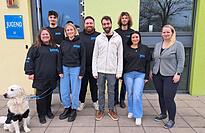 Das Team im Rheinfelder Jugendreferat ist wieder komplett und ist jetzt von der Rheinfelder Bürgermeisterin Kerstin Schippmann (ganz rechts) vorgestellt worden. Von links: Jugendreferatsleiterin Susanne Hillmann, Simon Jorg, Carla Freidel, Maurice Bronner, Andrej Kaltenbacher, Sam Müller und Simona Mangano.