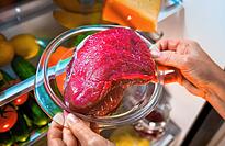 Soll Fleisch früher aus dem Kühlschrank um bei Zimmertemperatur anzuwärmen?