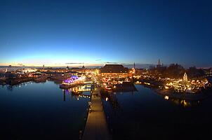 Welch ein Anblick: Ab Donnerstag erstrahlt der Stadtgarten und die Innenstadt wieder im weihnachtlichen Lichterglanz.