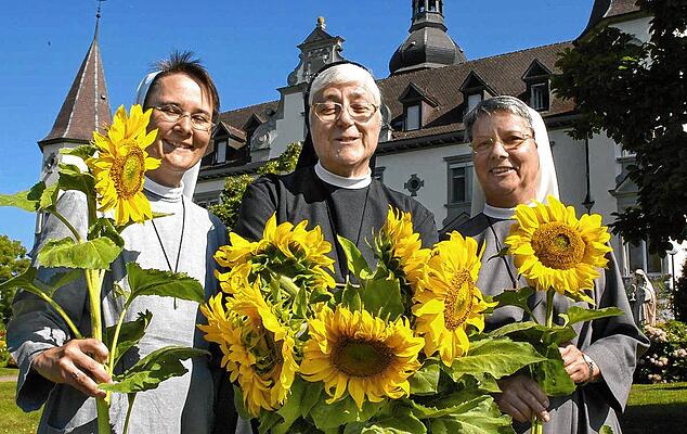 Die Schwestern von Kloster Hegne laden zu drei begleiteten Pilgerwanderungen auf dem neuen Ulrikaweg ein.